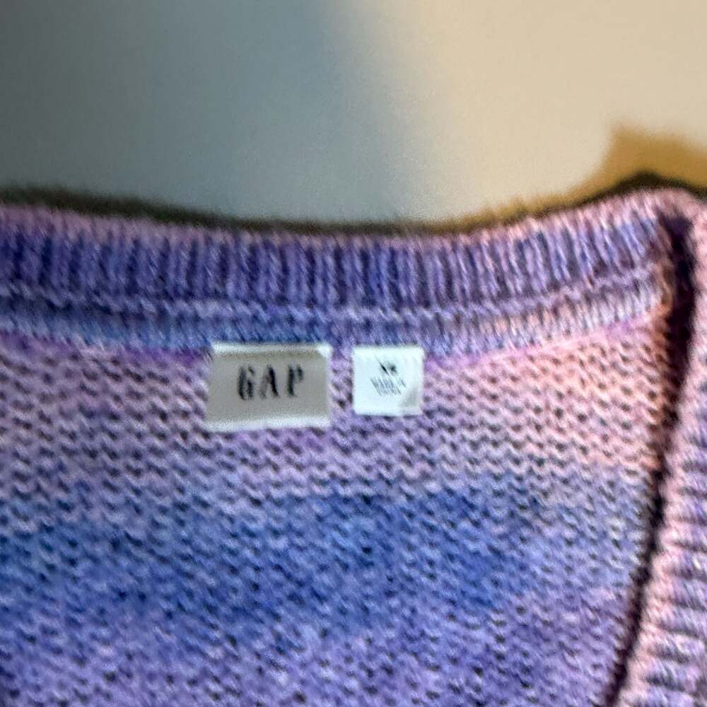 GAP Women’s XS Pink Purple Blue Striped V-Neck Knit Sweater Long Sleeve - Picture 2 of 8
